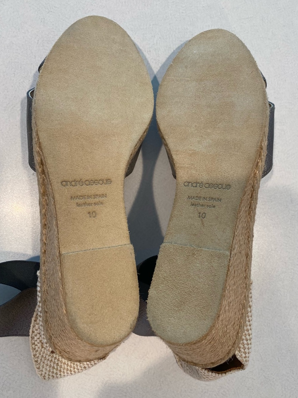 Andre Assous Gray Metallic and Natural Wedge Sandals. Leather Sole. Size 10 - Picture 6 of 6